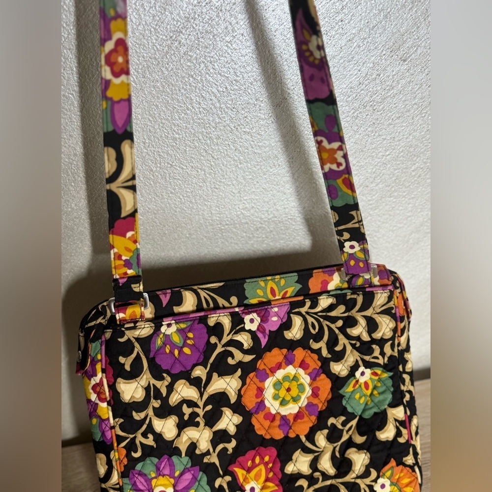 Vera Bradley Med Size Laptop Messenger Crossbody Bag - Picture 13 of 14